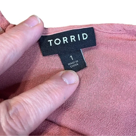 torrid pink tank top 100% rayon with adjustable straps size 1 beach summer - Picture 5 of 9